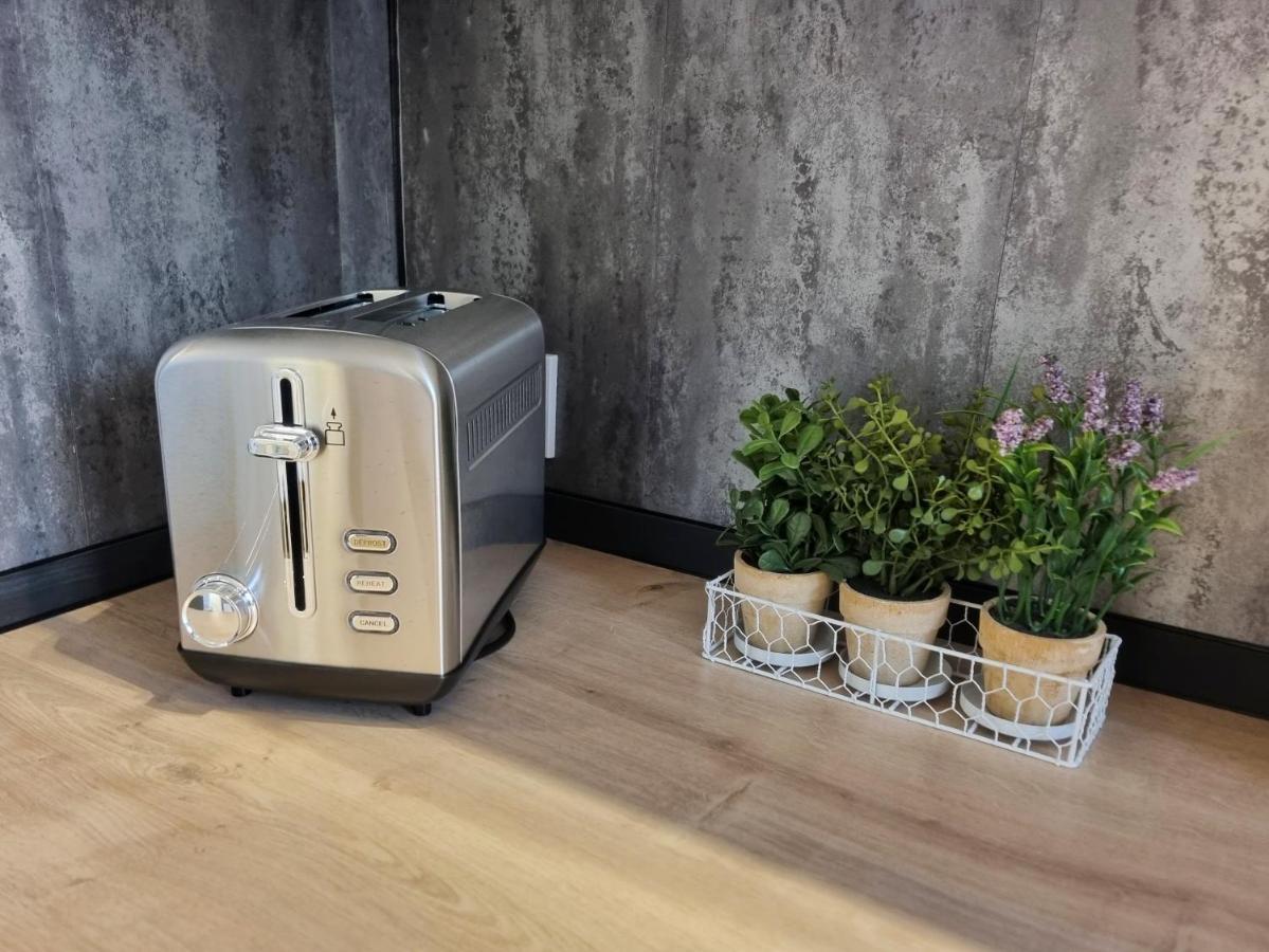 Cosy Apartment Nearby Train Station! Watford  Exteriör bild